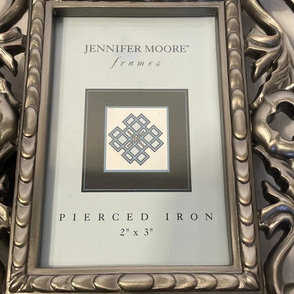 Jennifer Moore Picture Frame Pierced Iron 2 x 3 NIB Vintage Bon Marche Decorativ - Picture 6 of 14